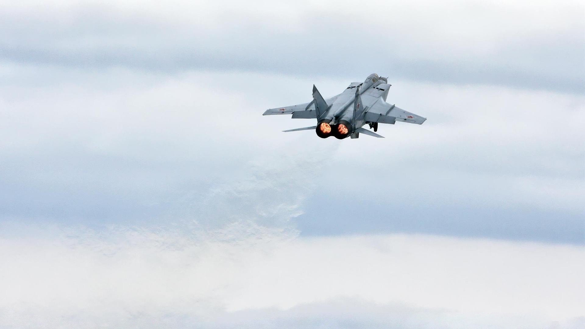 夜空下的极限飞盘，运动也可以如此浪漫，极限飞盘术语